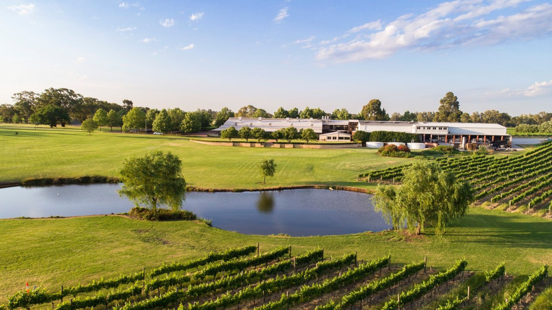 swan river winery tours